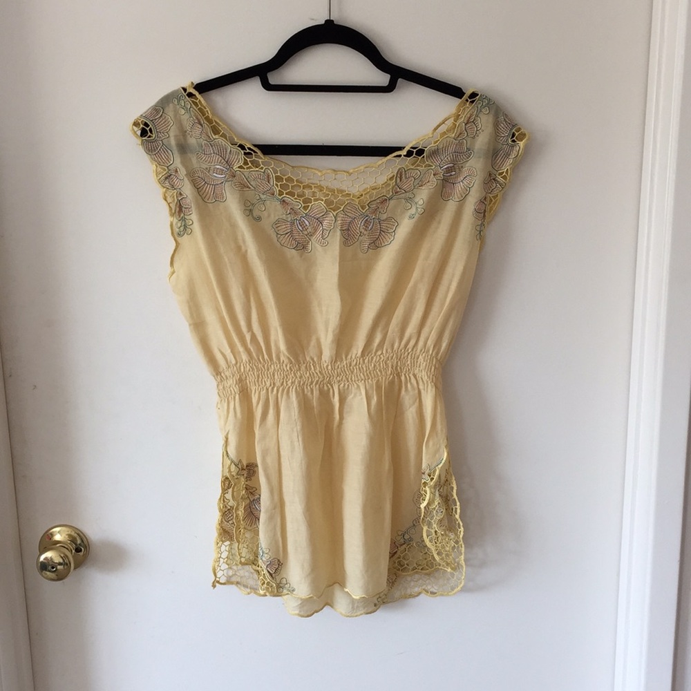 Vintage style blouse